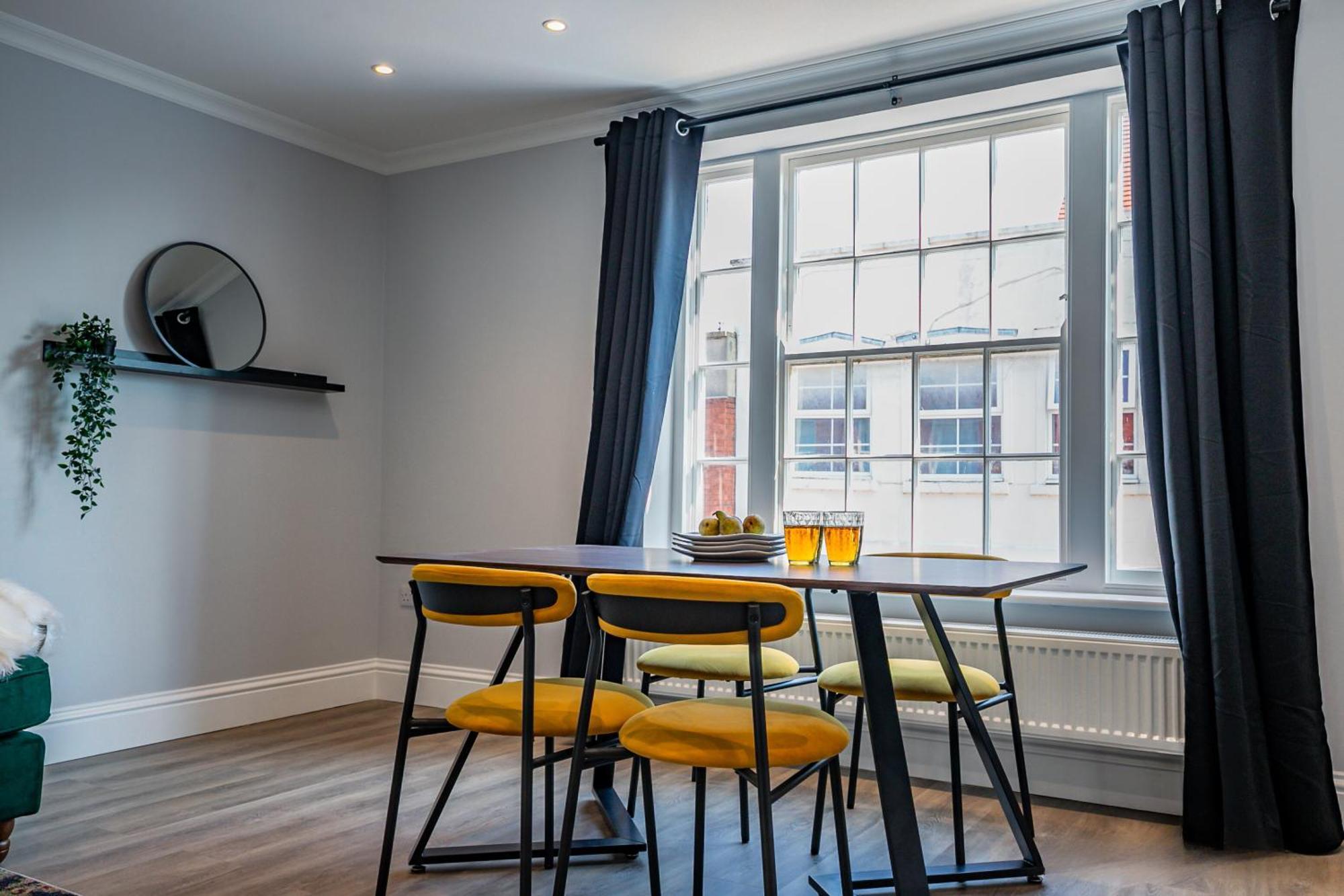 Host & Stay - Bridge Street Apartments إيفيشام المظهر الخارجي الصورة