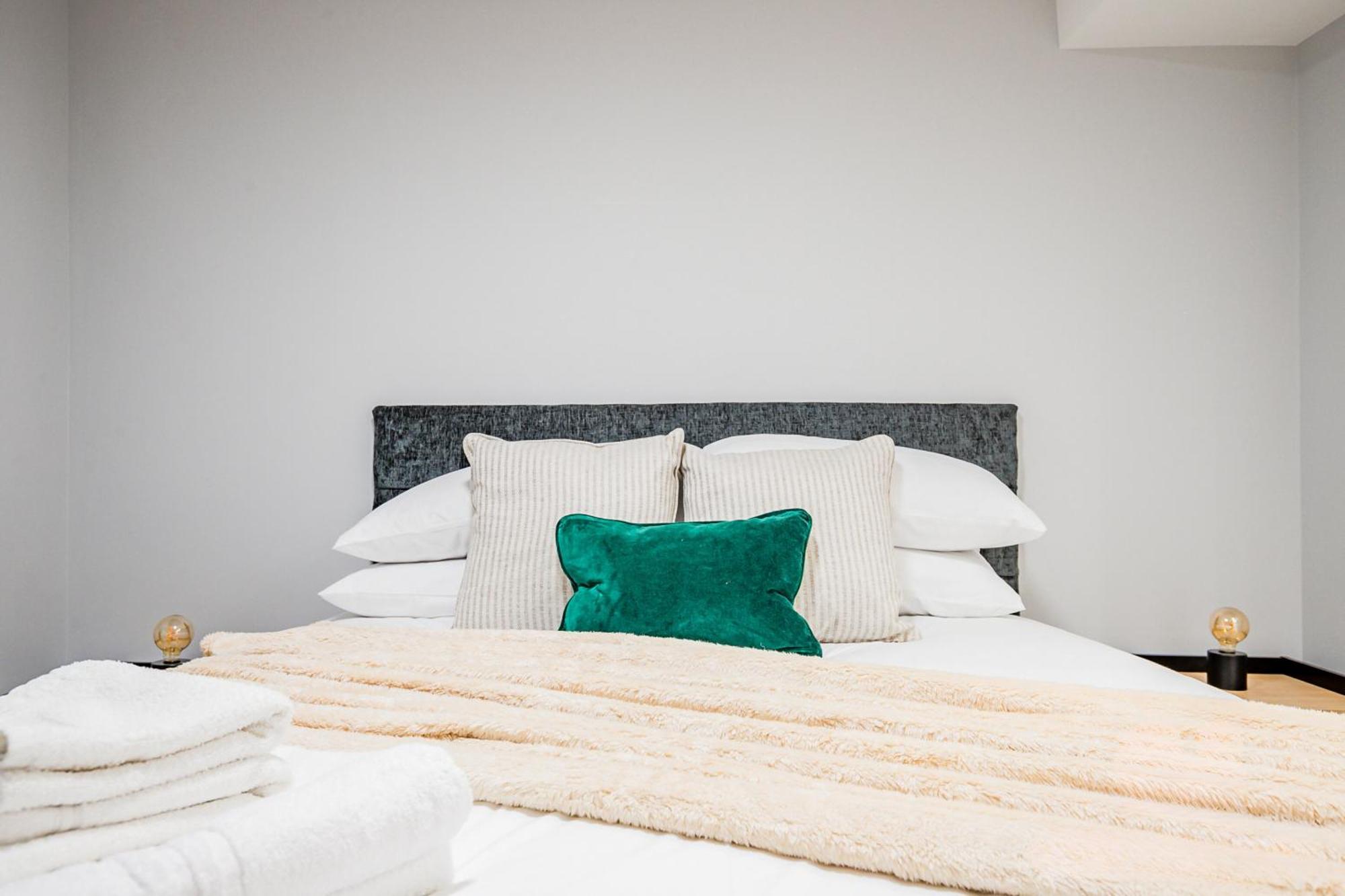 Host & Stay - Bridge Street Apartments إيفيشام المظهر الخارجي الصورة
